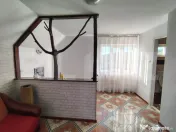 Casă individuală în zonă pitorească, cu 3271 mp teren, 