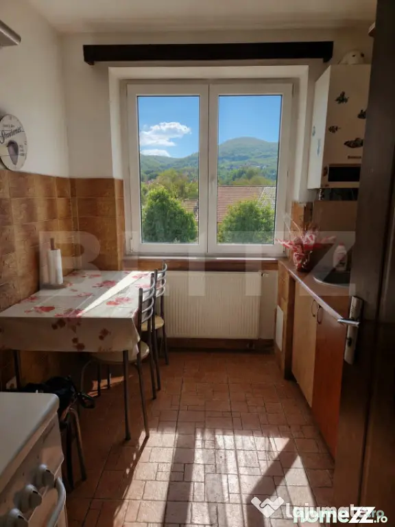 Apartament 3 camere ZONĂ ULTRACENTRALĂ +LOC DE PARCARE - Deva (Hunedoara)