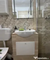 Garsonieră spațioasă, 30 mp | Reghin | Balcon închis 