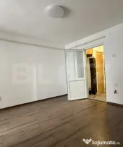 Garsonieră spațioasă, 30 mp | Reghin | Balcon închis 