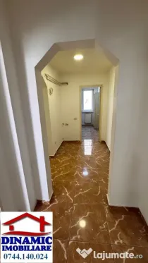 Apartament 3 camere, decomandat – Str. 1 Decembrie, Dărmănești