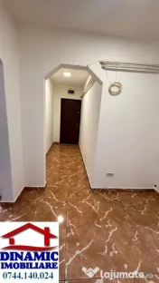 Apartament 3 camere, decomandat – Str. 1 Decembrie, Dărmănești 