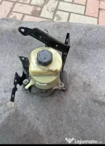 Vând pompă servo Ford focus 2