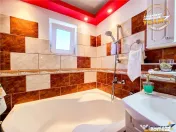 Decomandat, confort sporit, 2 balcoane, luminos, Central, Sf 