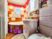 Decomandat, confort sporit, 2 balcoane, luminos, Central, Sf 