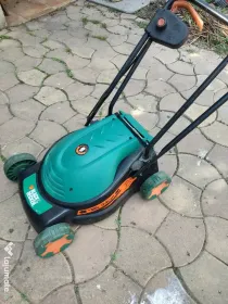 Mașină tuns iarba electrica