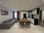 Apartament de 3 camere, semidecomandat, zona Razoare.