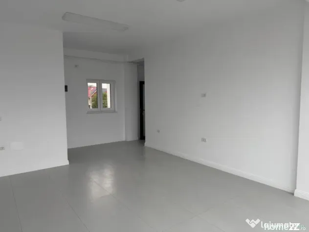 Spatiu birou, 33 mp, Radauti