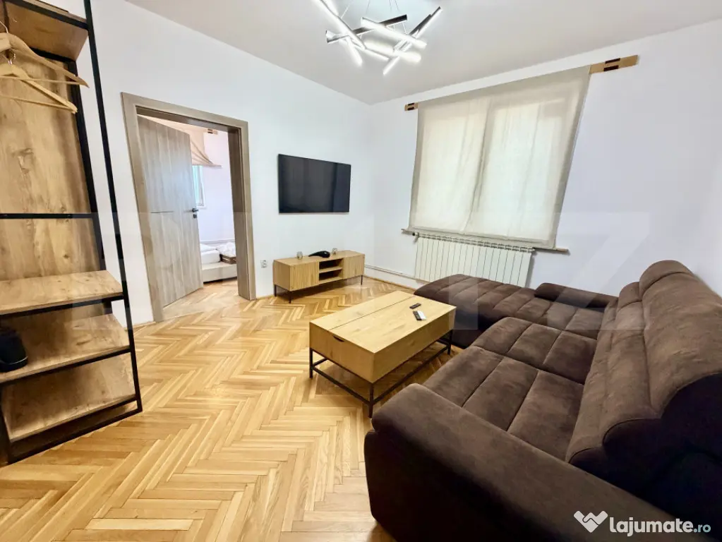 Casa 6 camere de inchiriat, 250 mp, 2 bai, terasa, curte 500