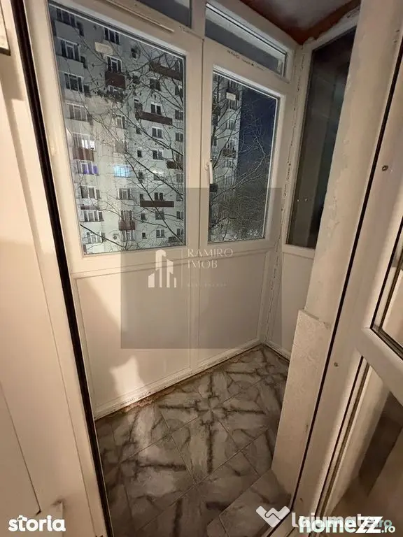 2 camere decomandat - Strada Reșița / Huedin