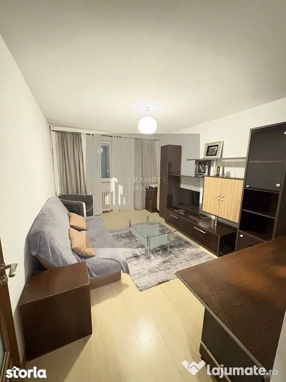 2 camere decomandat - Strada Reșița / Huedin