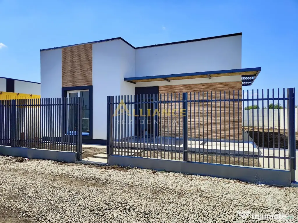 Casa Individuala - 4 camere - 2 bai - 300 mp teren
