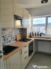 Apartament 3 camere, decomandat - zona Tractorul 