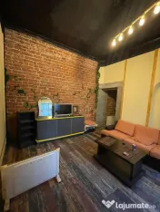 Apartament in vilă 3 camere, curte 40mp - Nerva Traian 