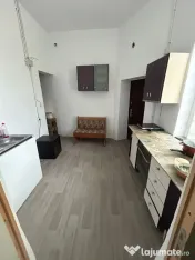 Apartament in vilă 3 camere, curte 40mp - Nerva Traian 
