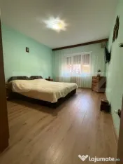 Apartament 3 camere decomandat, etaj intermediar, luminos, p 