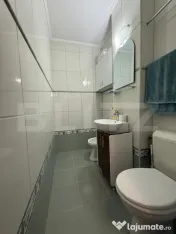 Apartament 3 camere decomandat, etaj intermediar, luminos, p 