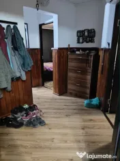 Apartament 2 camere, decomandat - zona Tractorul 