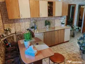 Apartament 3 camere zona MARRIOT decomandat 