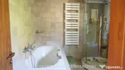 ELEGANTA SI LINISTE LA CATIVA PASI DE STATIUNILE VALCENE 