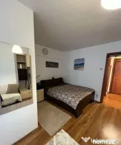 Baba novac stradal etaj 6
