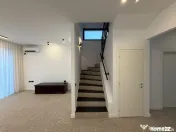 Vila 4 camere Tunari, 3 min. școală Americana 