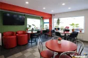 Schimb: Afacere la cheie:Spatiu comercial cu istoric valor 