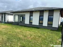 Casa 4 camere - Tarlungeni