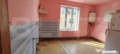 Casă spațioasă de vânzare — Calea Moldovei, zonă rezi 