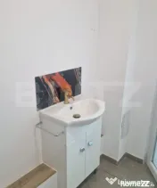 Spatiu comercial cu potential, 42 mp, parcare, zona Porii 