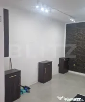 Spatiu comercial cu potential, 42 mp, parcare, zona Porii 