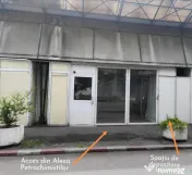 Spatiu open space, stradal, cu geam de servire, dublu acces 
