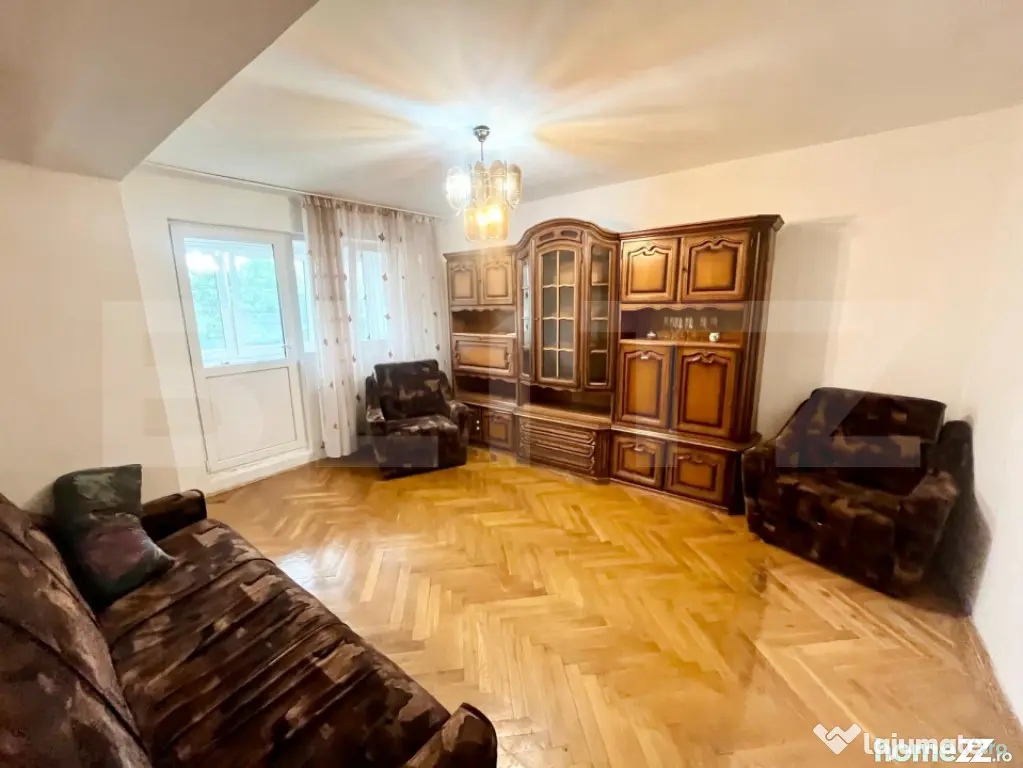 Apartament decomandat de vanzare, etaj 2, zona Dacia - Oradea (Bihor)