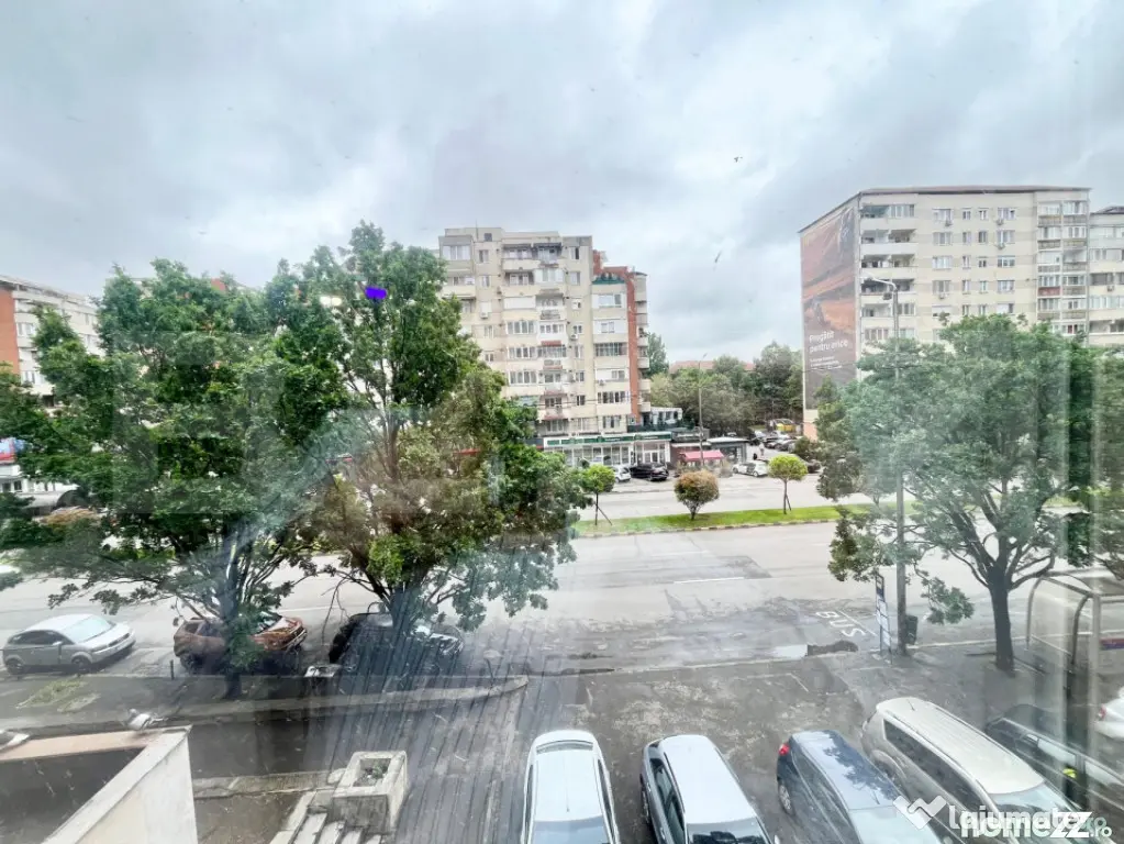 Apartament decomandat de vanzare, etaj 2, zona Dacia - Oradea (Bihor)