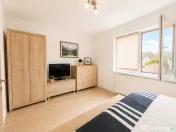 Apartament spatios, renovat integral, mobilat, utilat, zona Judetean! 
