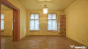 Clădire pt clinică stomatologică 10 camere, S + P + E,... 