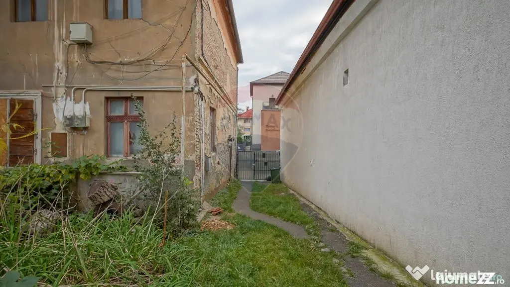 Clădire pt clinică stomatologică 10 camere, S + P + E,...