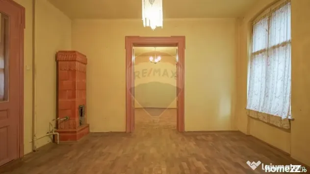 Clădire pt clinică stomatologică 10 camere, S + P + E,...