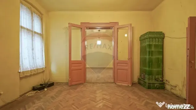Clădire pt clinică stomatologică 10 camere, S + P + E,...