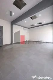 Spatiu Comercial de Inchiriat in Valea Oltului in cadrul ... 