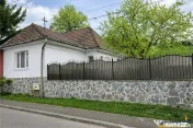 Casa cu 650 mp teren,zona linistita,curte verde,potential ex 