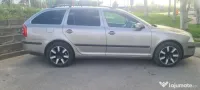 Vând skoda octavia 2 