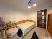 Apartament 3 camere decomandat, 79 mp, zona 1 Mai – Școal 