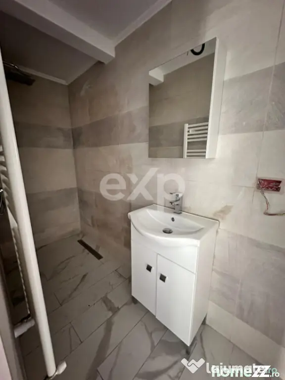 Apartament cu 2 camere ,Micro 8 ,Aleea Grivita