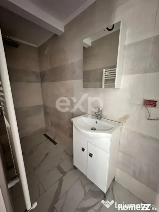 Apartament cu 2 camere ,Micro 8 ,Aleea Grivita