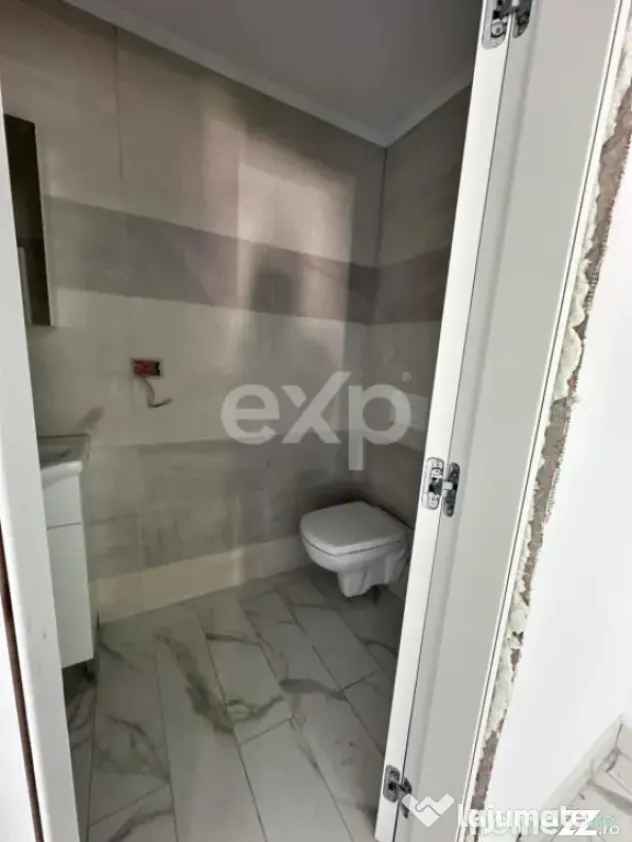 Apartament cu 2 camere ,Micro 8 ,Aleea Grivita