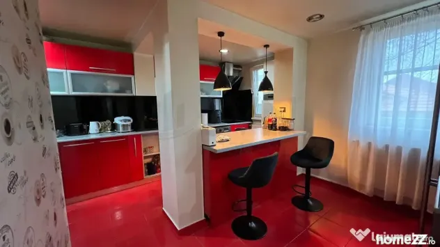 Apartament 3 camere si Spatii de Birou I Curte l Garajl P...