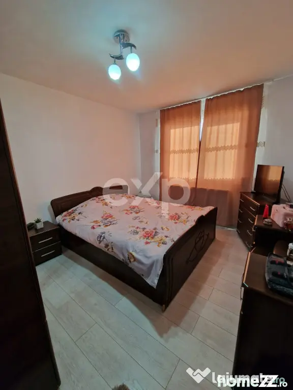 Apartament 2 camere decomandat , Micro 6