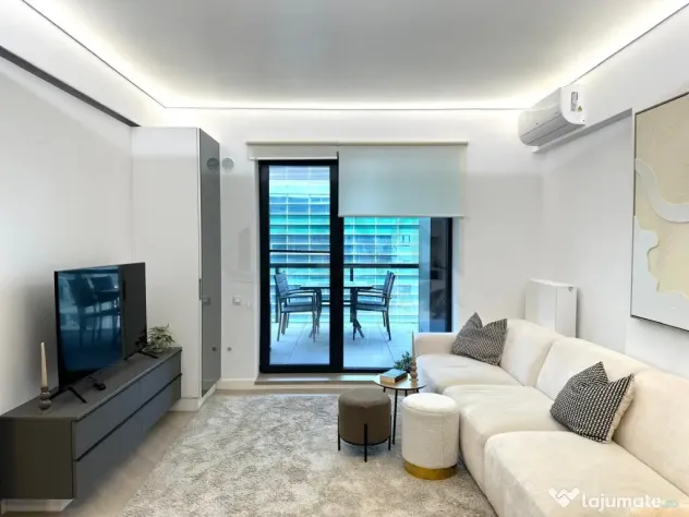 Apartament 3 camere cu loc de parcare si boxa incluse Cor...