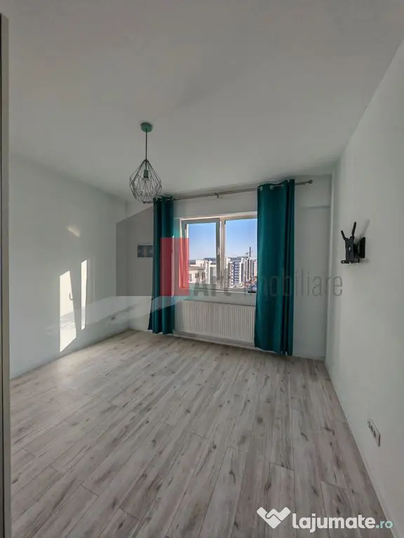 Apartament cu 2 camere de vanzare -Pacii-cu centrala-semi...